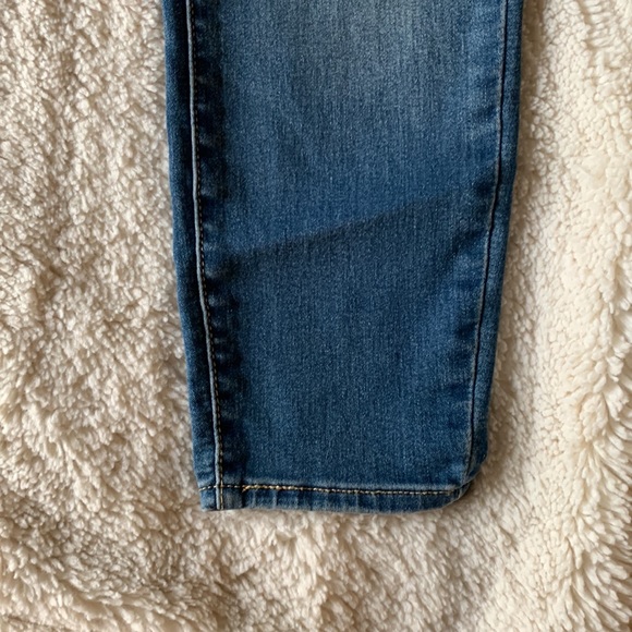 Levi’s skinny jeans - Picture 2 of 7